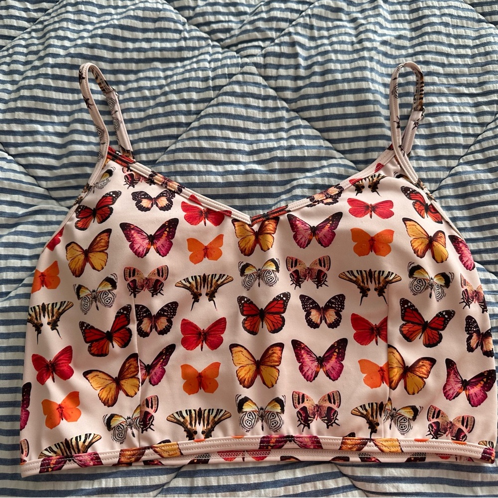Kortni Jeane Medium Butterflies V’d Crop Top